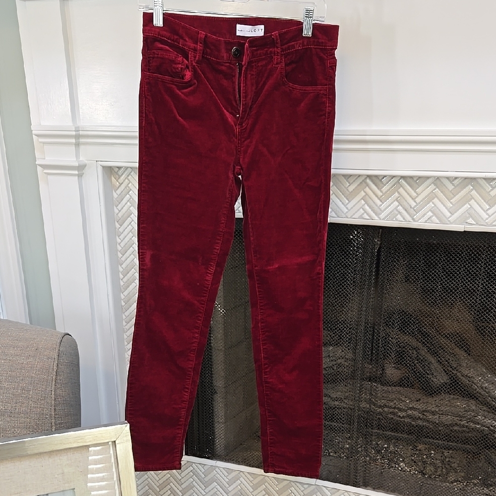 LOFT red Corduroy Pants size 26/2. Skinny fit.